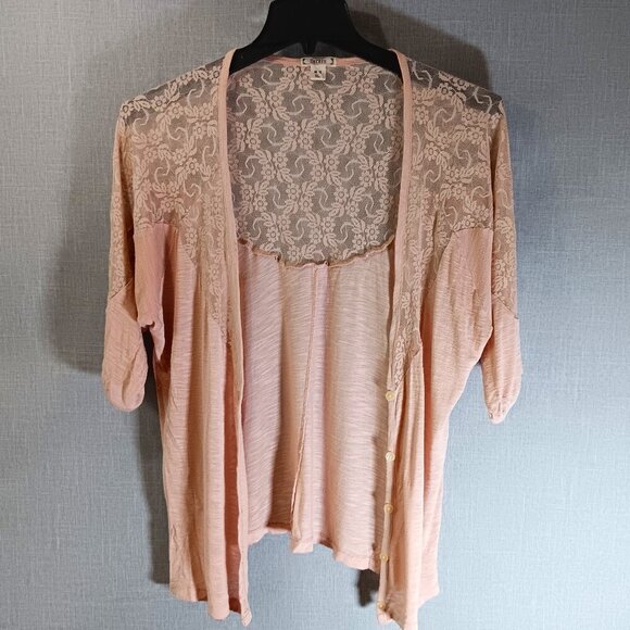 Decree Womens Cardigan Shrug Top Size Medium Casual Boho Beige Lace Button fairy - Picture 1 of 5